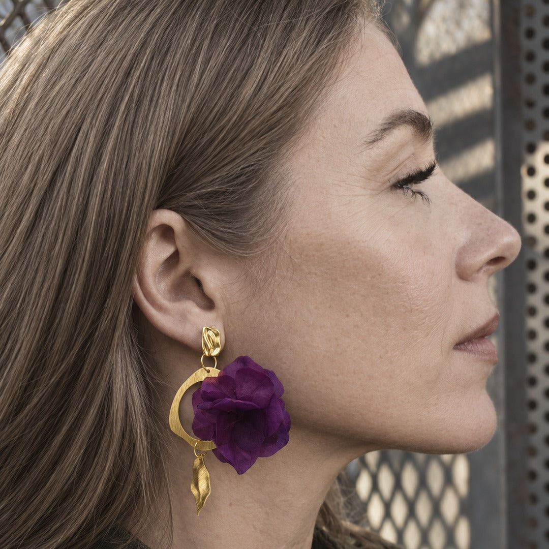 La flor también es materia. Nueva colección MONOD joyas de flores naturales. Flores reales. Materias que dialogan. Joyas irrepetibles
