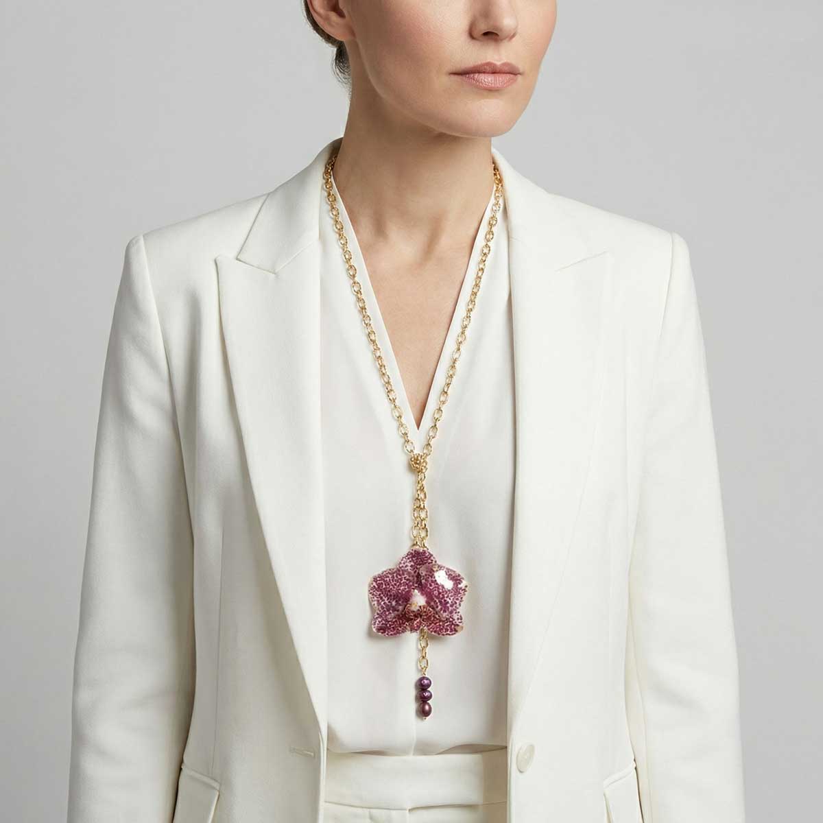 Collares