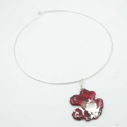 Collar Elara