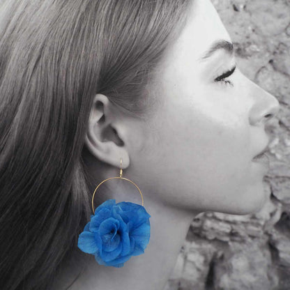Pendientes Mediterráneo con flores naturales preservadas